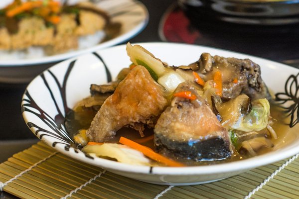 What are the essential herbs and spices in British cooking?